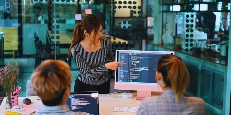 Establishing a Software Development Business in Singapore: A Guide for Aspiring Entrepreneurs