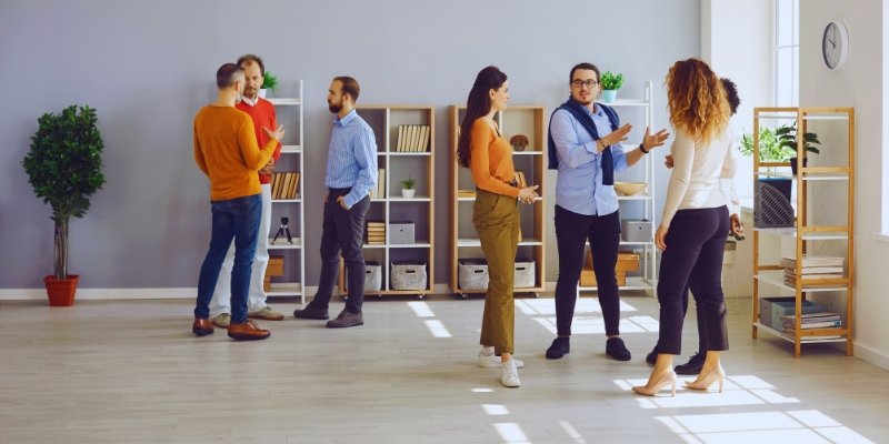 Establishing a Community-Based Social Networking Platform Business in Singapore: A Guide for Aspiring Entrepreneurs