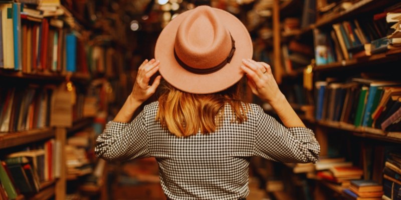 Establishing a Niche Bookstore with Café Business in Singapore: A Guide for Aspiring Entrepreneurs
