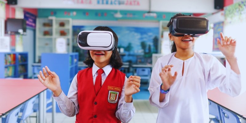 Establishing a VR-Based Education Business in Singapore: A Guide for Aspiring Entrepreneurs
